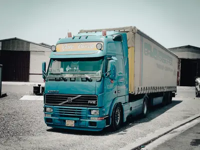 camiones transporte logistica